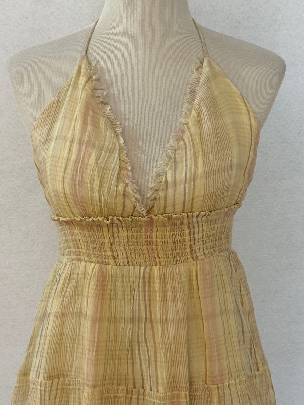 Urban Outfitters Kimchi Blue Phoebe Yellow Multi Open Back Halter Tiered Knee M - Picture 11 of 16